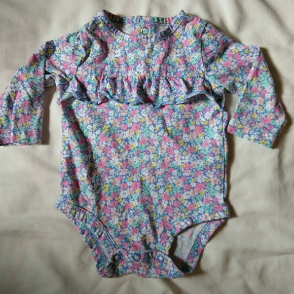 3M Carter Baby Girl Ruffled Onesie & Denim Set - Picture 2 of 7